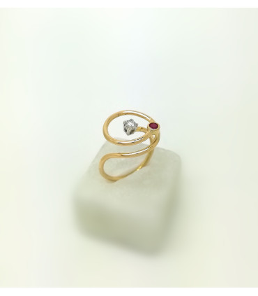 ANILLO DE ORO CON DIAMANTE Y RUBÍ "LOOP"