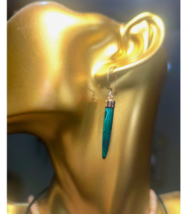 Rose gold earrings with malachite