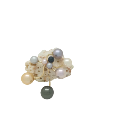 GOLD PENDANT WITH COLOUR CULTURED PEARLS