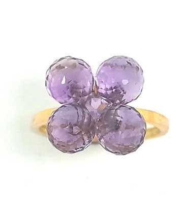 GOLD RING WITH AMETHYSTS